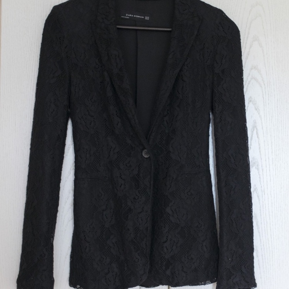 Black Zara lace blazer size small